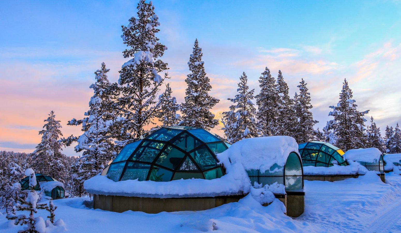 Arctic Glass Igloo 4★
